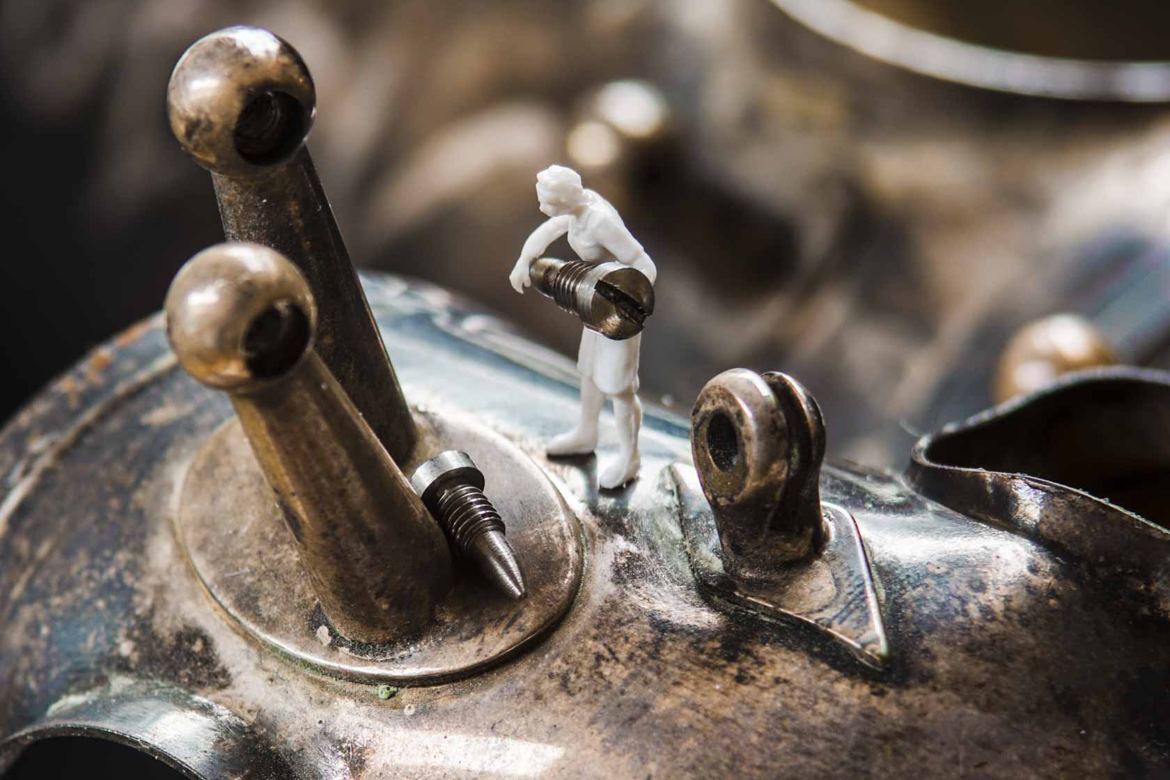 Tiny People living in a Saxophone